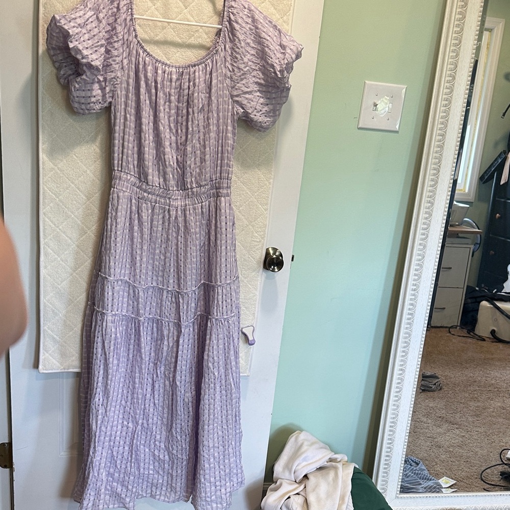 Purple maxi dress
Worn once
Excellent condition
Like new